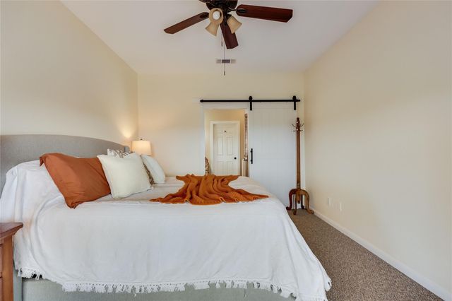 5200 Arrowhead DR, Lago Vista, TX 78645