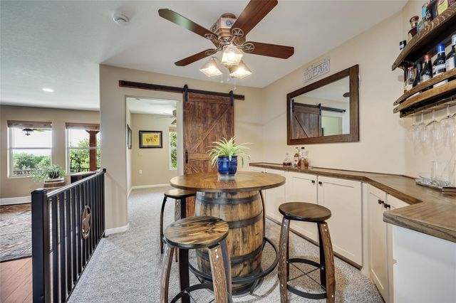 5200 Arrowhead DR, Lago Vista, TX 78645