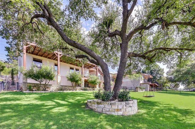 5200 Arrowhead DR, Lago Vista, TX 78645