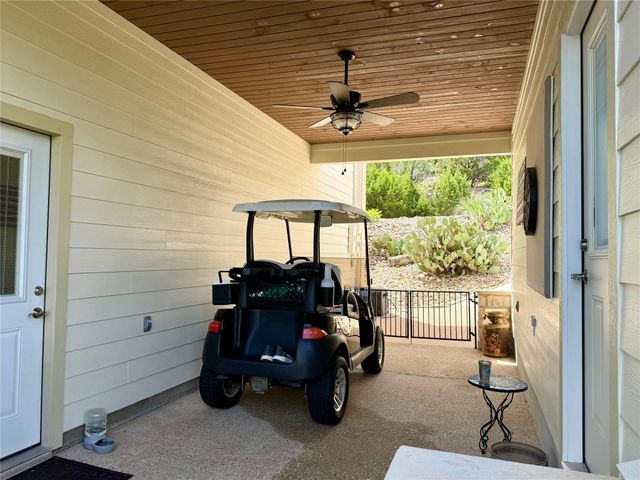 5200 Arrowhead DR, Lago Vista, TX 78645