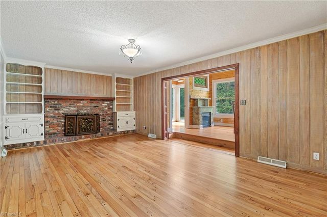 8217 Styers Ferry Road, Clemmons, NC 27012