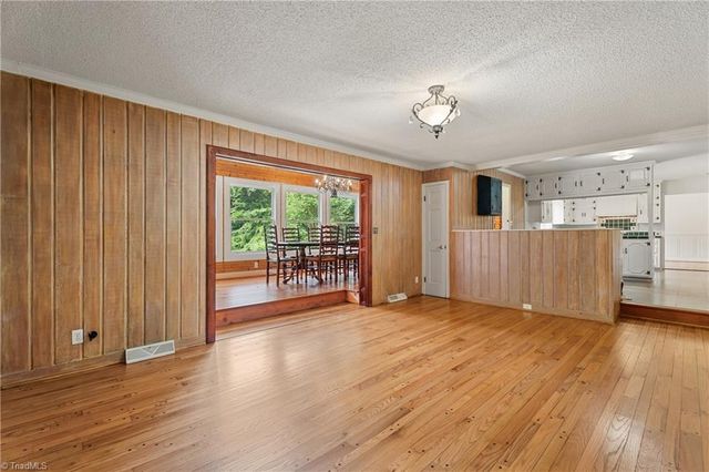 8217 Styers Ferry Road, Clemmons, NC 27012
