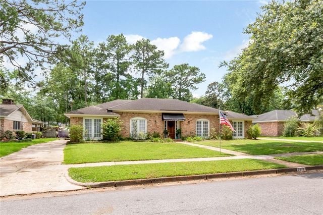 3675 Claridge Road N, Mobile, AL 36608