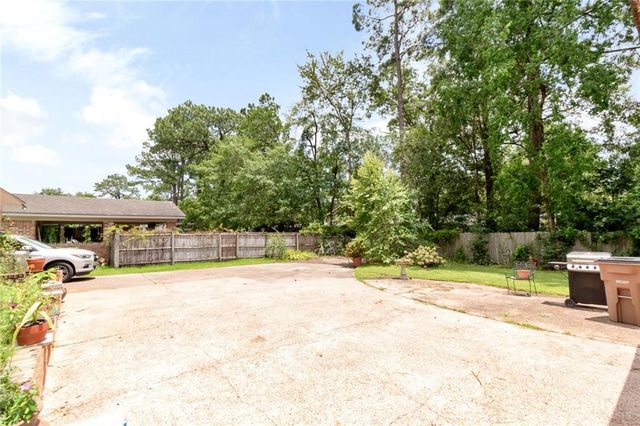 3675 Claridge Road N, Mobile, AL 36608