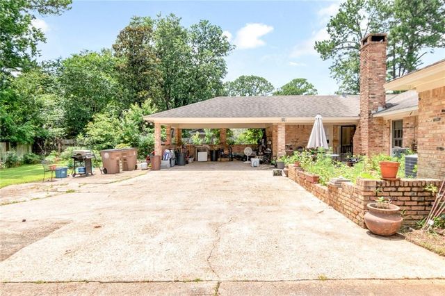 3675 Claridge Road N, Mobile, AL 36608