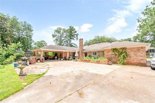 3675 Claridge Road N, Mobile, AL 36608