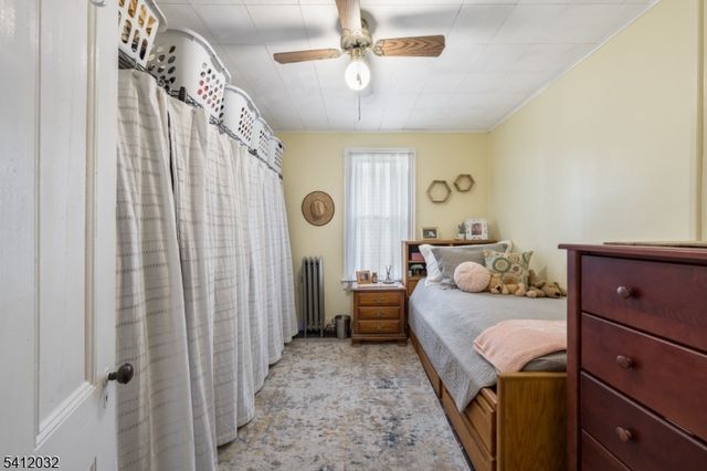 529 Maple Ave, Elizabeth City, NJ 07202