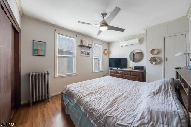 529 Maple Ave, Elizabeth City, NJ 07202