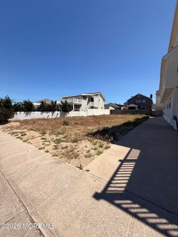 19-21 Sampson Avenue, Seaside Heights, NJ 08751