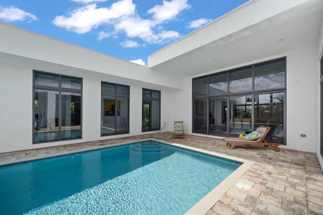 16539 N Botaniko Dr Drive N, Weston, FL 33326