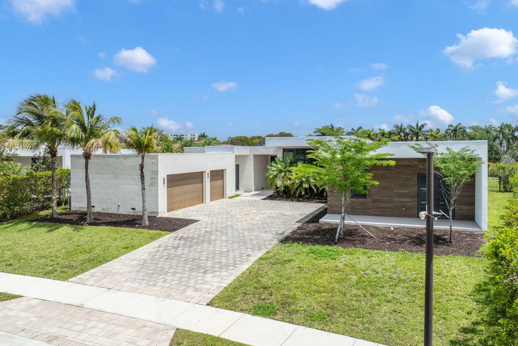 16539 N Botaniko Dr Drive N, Weston, FL 33326