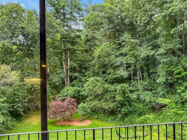 13 Dallas Dr 210, Dracut, MA 01826