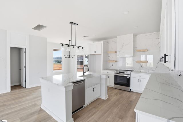 178 Buncombe Street, Woodruff, SC 29388