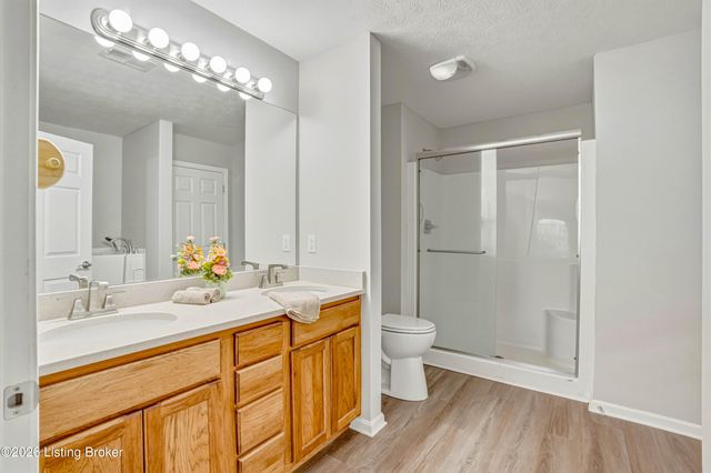722 Cameron Ridge Rd, Shepherdsville, KY 40165