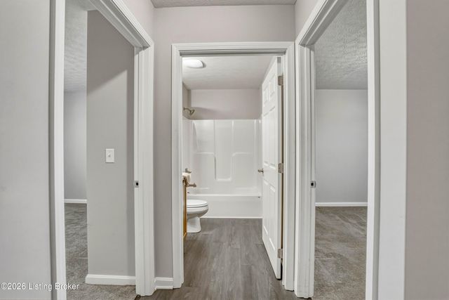 722 Cameron Ridge Rd, Shepherdsville, KY 40165