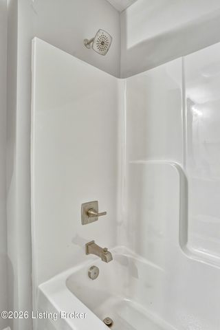 722 Cameron Ridge Rd, Shepherdsville, KY 40165
