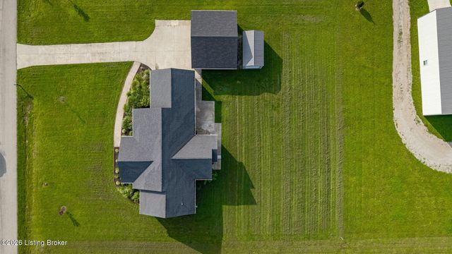 722 Cameron Ridge Rd, Shepherdsville, KY 40165