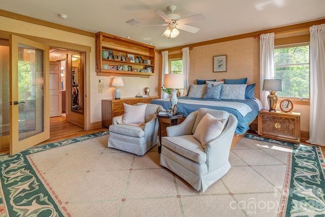 24 Westhaven Drive, Asheville, NC 28804