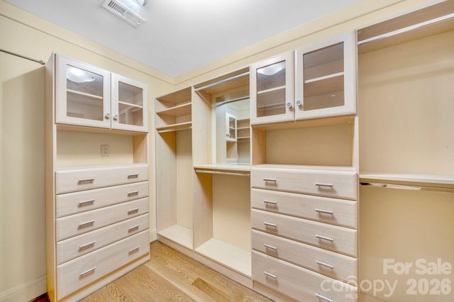 24 Westhaven Drive, Asheville, NC 28804