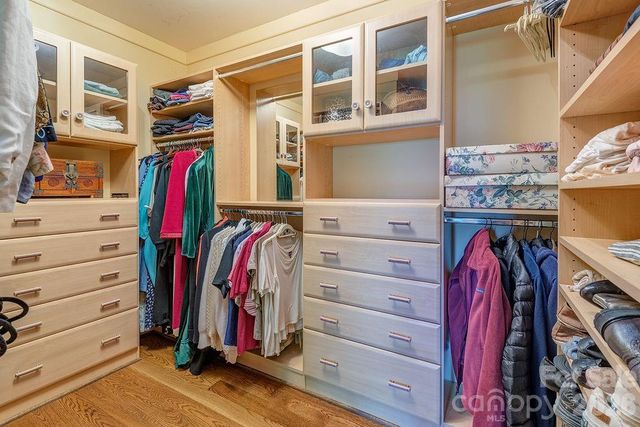 24 Westhaven Drive, Asheville, NC 28804