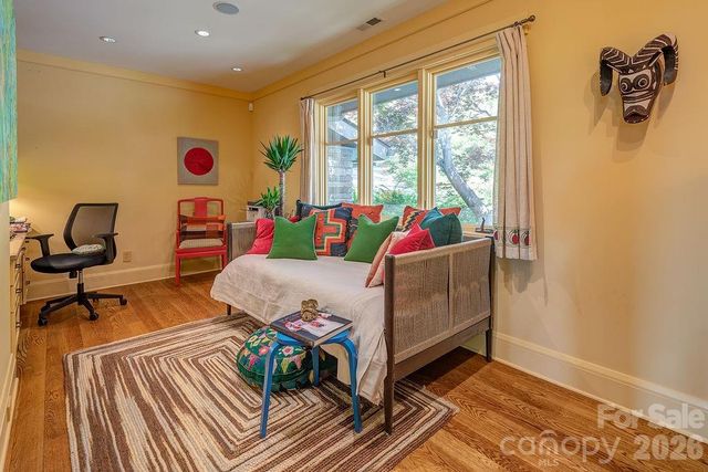 24 Westhaven Drive, Asheville, NC 28804