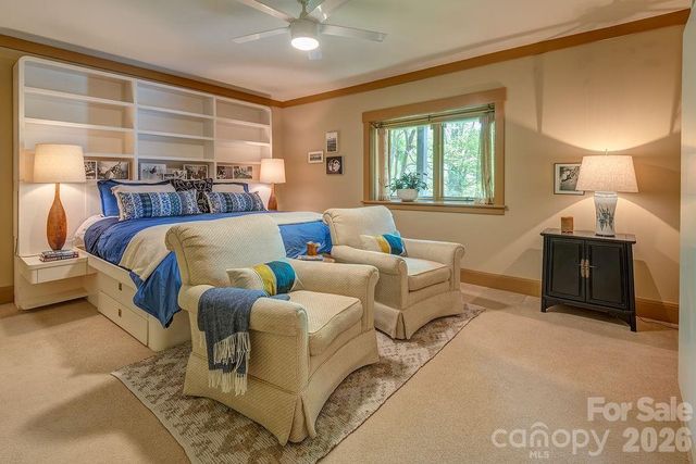 24 Westhaven Drive, Asheville, NC 28804