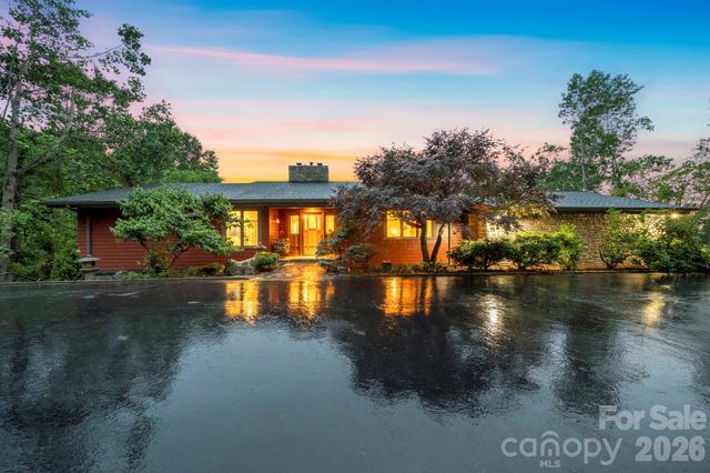 24 Westhaven Drive, Asheville, NC 28804