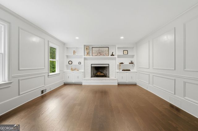 255 Waverly Hall Drive, Roswell, GA 30075