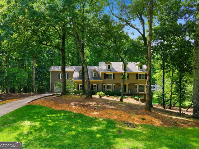255 Waverly Hall Drive, Roswell, GA 30075