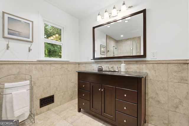 255 Waverly Hall Drive, Roswell, GA 30075