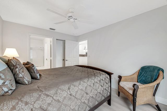 8591 Logia Circle, Boynton Beach, FL 33472