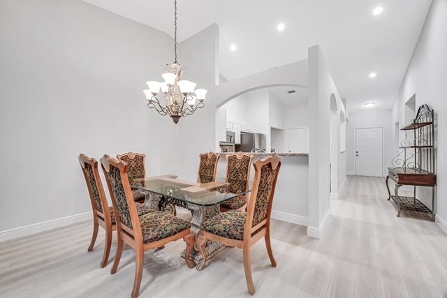 8591 Logia Circle, Boynton Beach, FL 33472