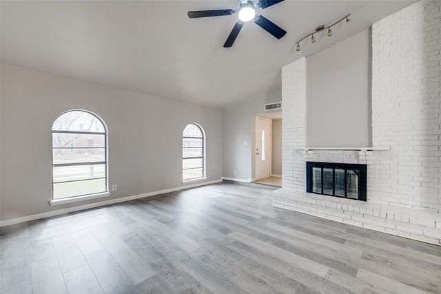 1906 Stockton Trail, Grand Prairie, TX 75052