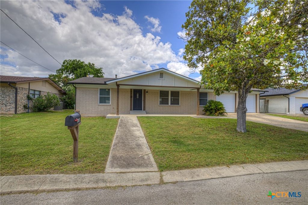 608 Creek Drive, New Braunfels, TX 78130