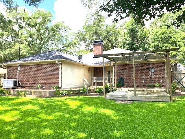 1117 Hillside Drive, Athens, TX 75751