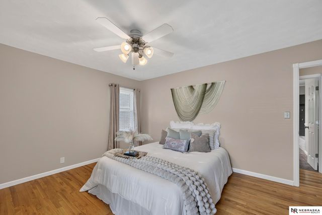 1327 Main Street, Bellevue, NE 68005