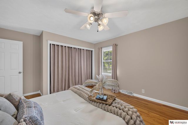 1327 Main Street, Bellevue, NE 68005