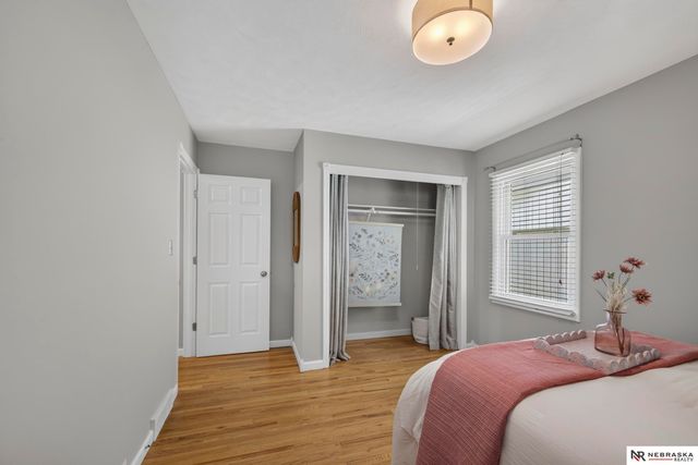 1327 Main Street, Bellevue, NE 68005