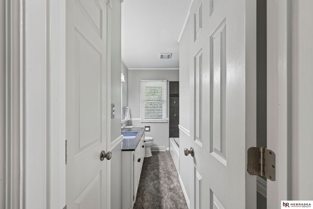 1327 Main Street, Bellevue, NE 68005