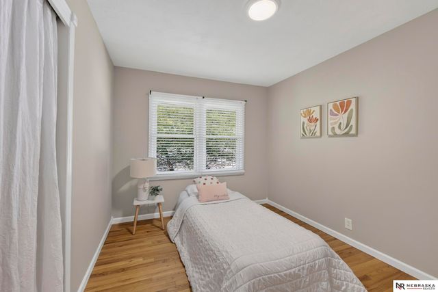1327 Main Street, Bellevue, NE 68005