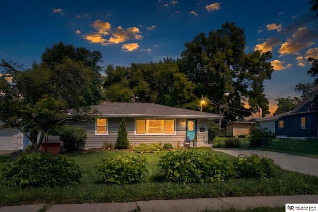 1327 Main Street, Bellevue, NE 68005