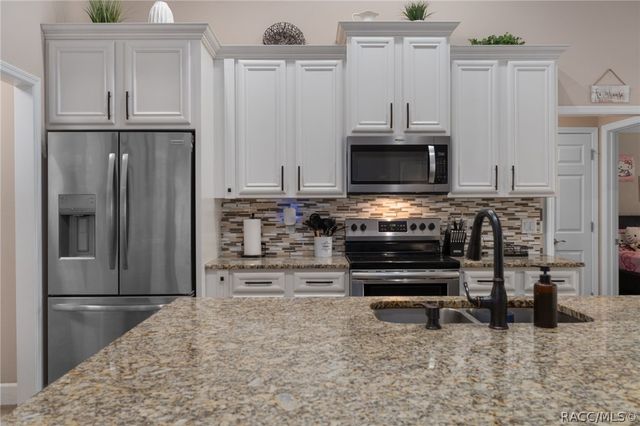 4268 N Saddletree Drive, Beverly Hills, FL 34465