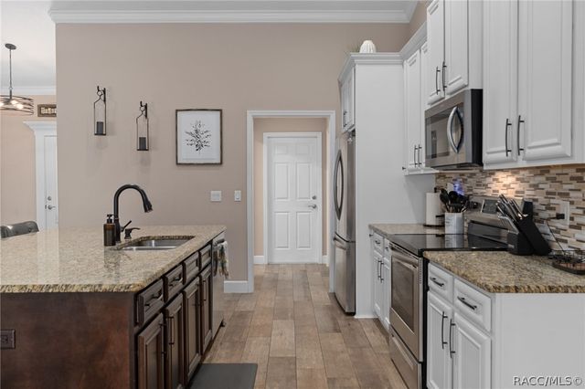 4268 N Saddletree Drive, Beverly Hills, FL 34465