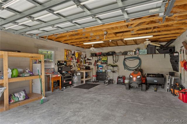 4268 N Saddletree Drive, Beverly Hills, FL 34465