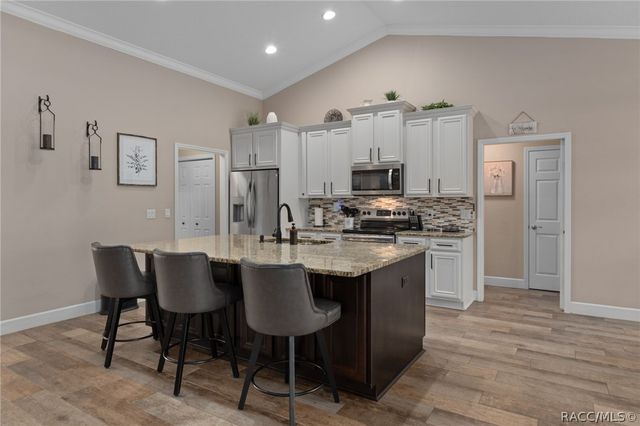 4268 N Saddletree Drive, Beverly Hills, FL 34465