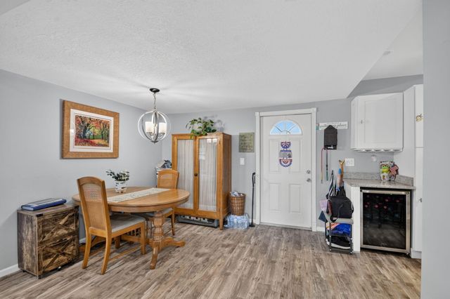 453 Lake Frances Drive, West Palm Beach, FL 33411