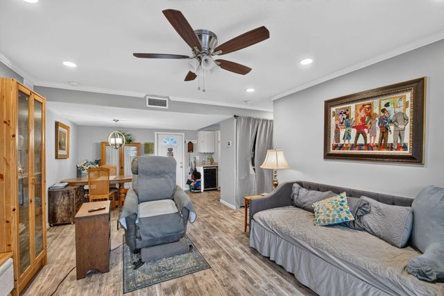 453 Lake Frances Drive, West Palm Beach, FL 33411