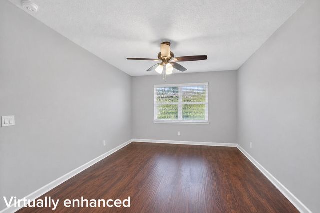 453 Lake Frances Drive, West Palm Beach, FL 33411