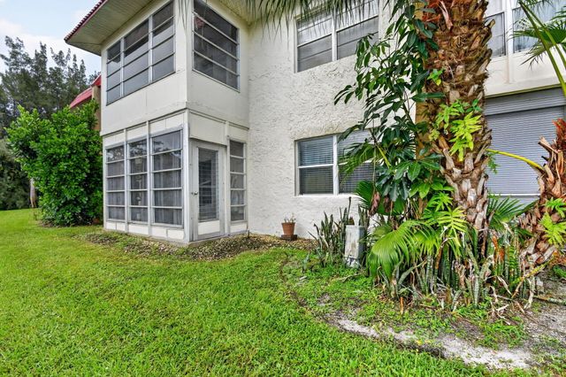 453 Lake Frances Drive, West Palm Beach, FL 33411