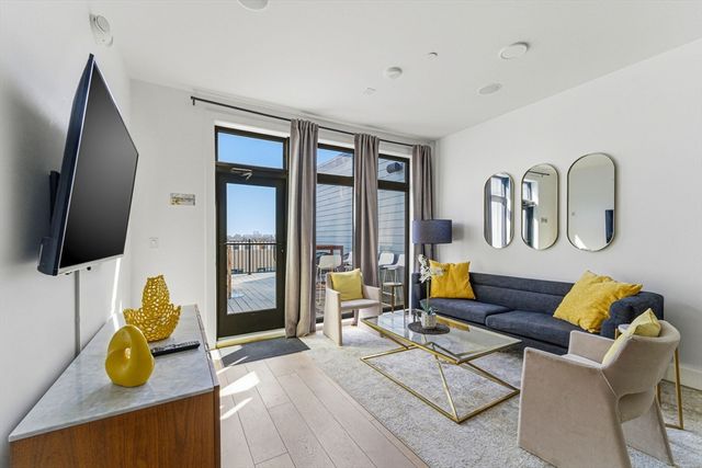 30 Penniman Rd 302, Boston, MA 02134